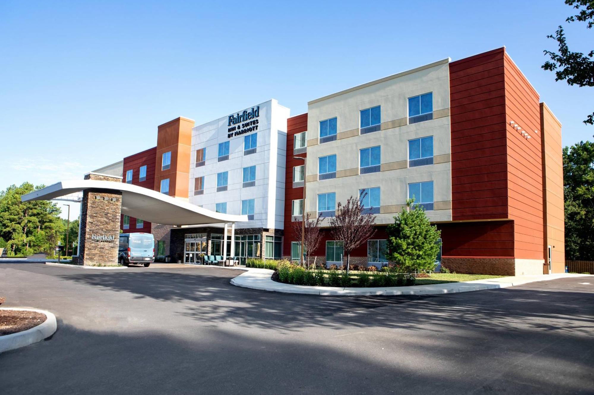 Fairfield Inn & Suites By Marriott Richmond Airport Сандстън Екстериор снимка